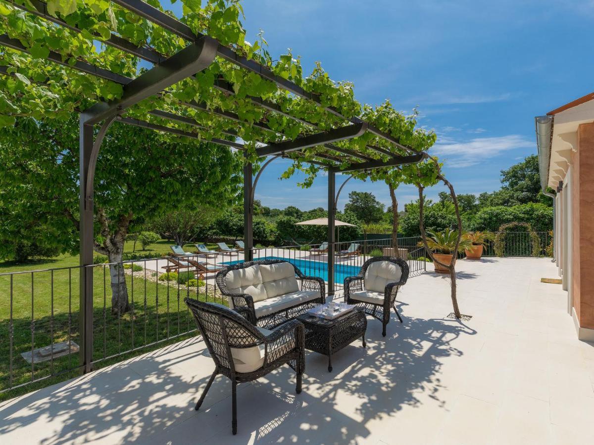 Holiday Home Villa Bernard By Interhome Ровінь Екстер'єр фото