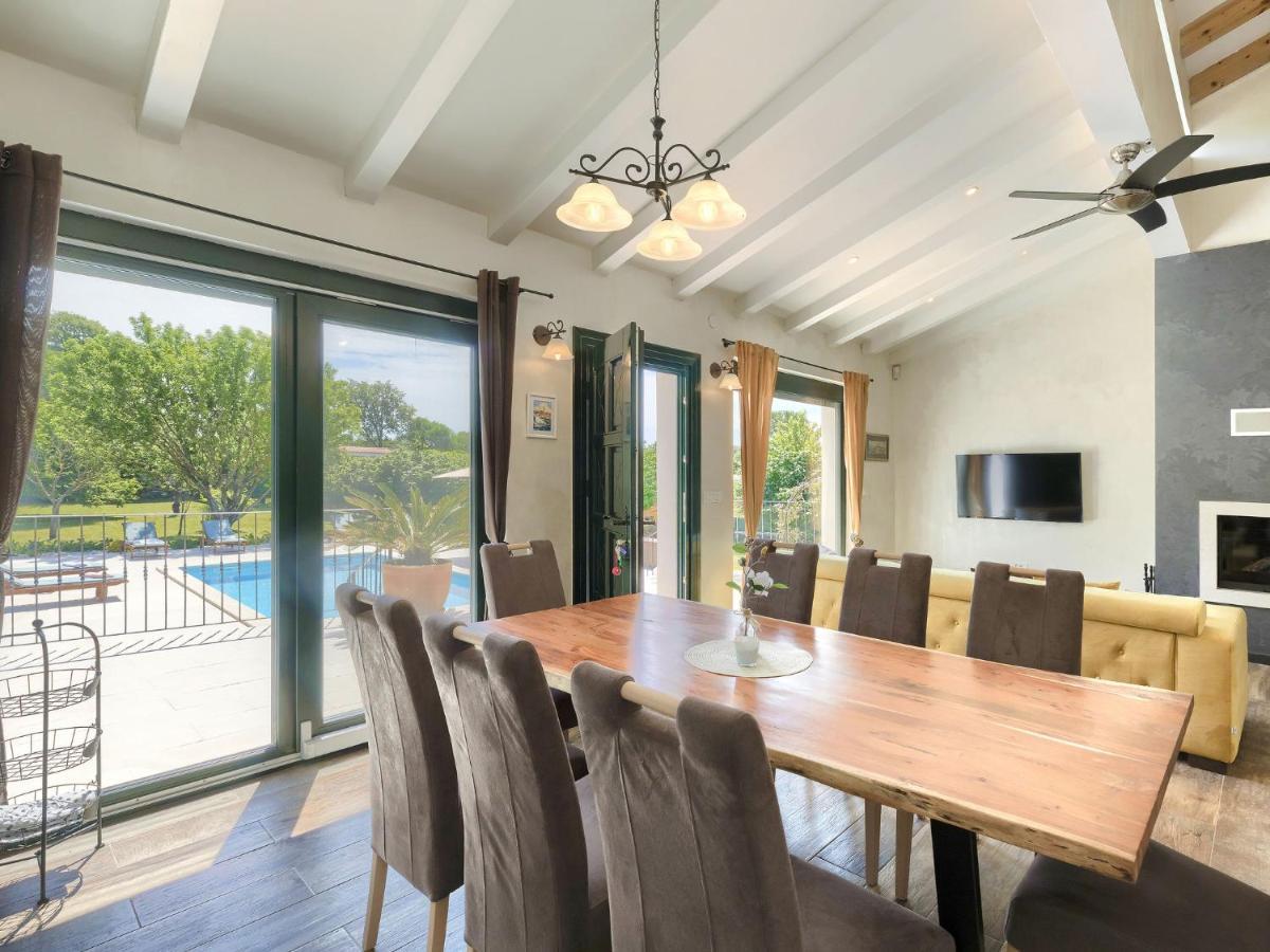 Holiday Home Villa Bernard By Interhome Ровінь Екстер'єр фото