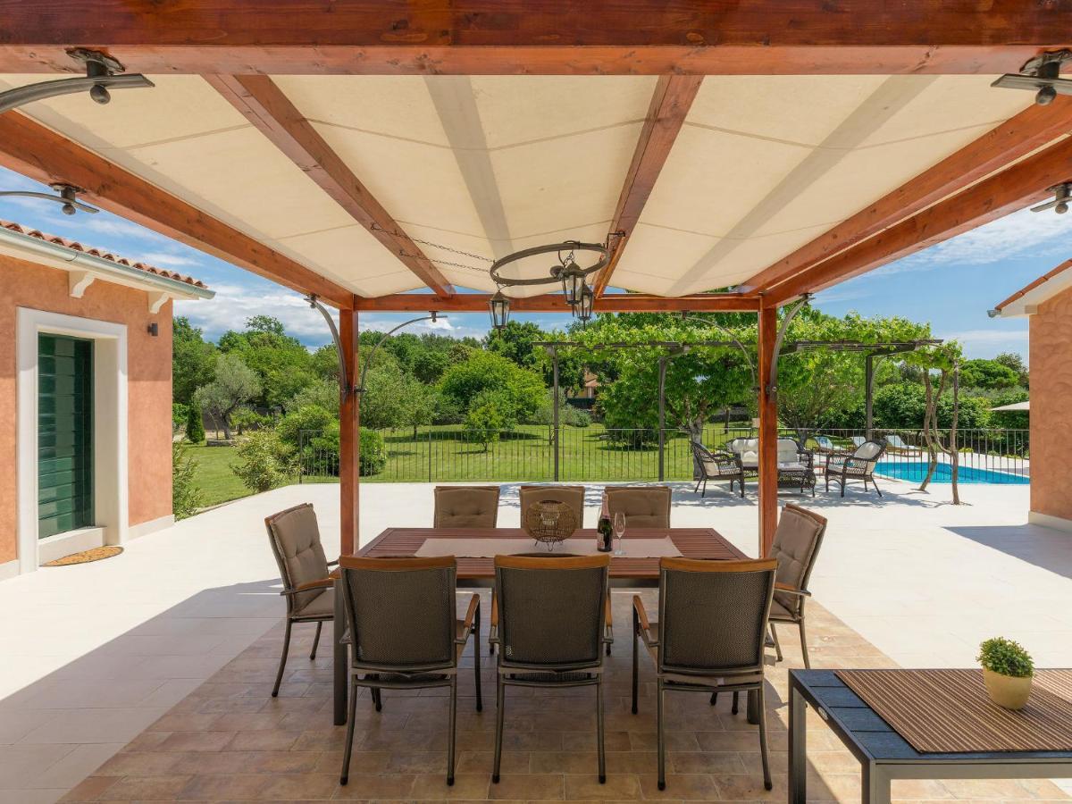 Holiday Home Villa Bernard By Interhome Ровінь Екстер'єр фото