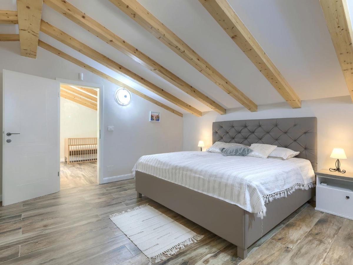 Holiday Home Villa Bernard By Interhome Ровінь Екстер'єр фото